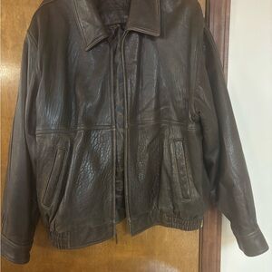 Roundtree & Yorke vintage Brown Lambskin Leather Bomber Jacket